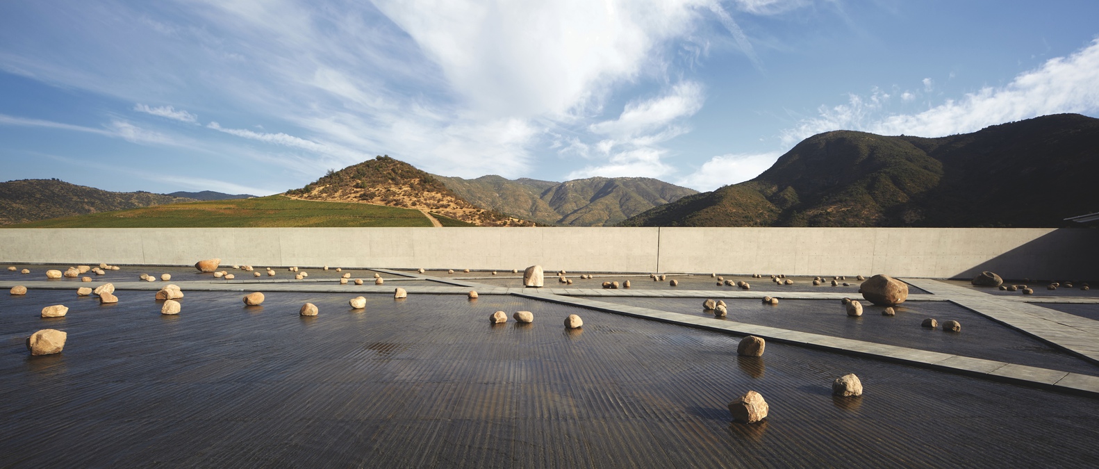 2026 普利兹克得主拉迪奇：以脆弱之筑，回归身体与感知的建筑本真